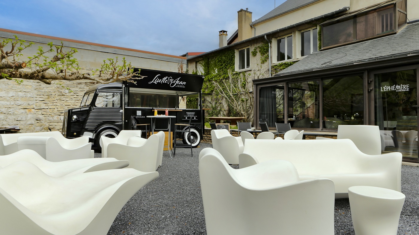 Le Richebourg image du restaurant l'Ephémère